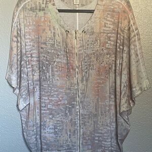 Chico's Zenergy Lightweight Zip-Front Dolman Top in Pastel Neutral Print